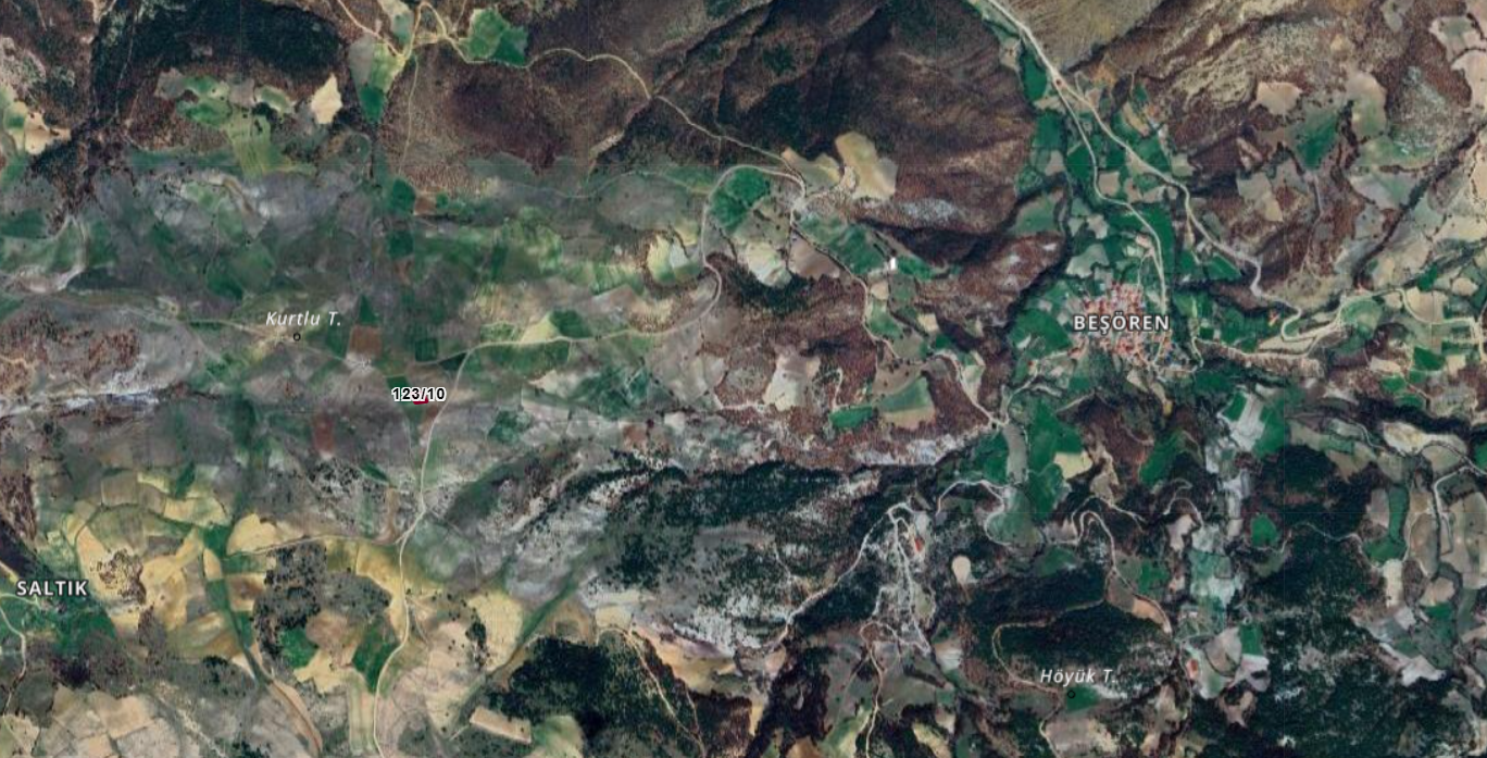 TOKAT MERKEZ BEŞÖREN  KÖYÜNDE  639  M² TARLA  SATILIKTIR - TOKAT MERKEZ fotoğraf 4